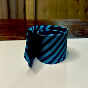 Neiman Marcus Blue Blue Neck Tie